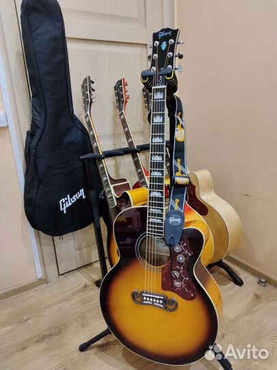 Акустическая гитара gibson J200 новая