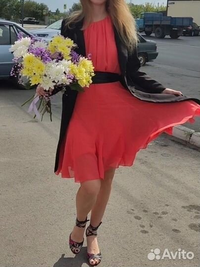 Платье женское красно- оранжевое