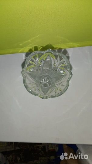Хрустальная ваза