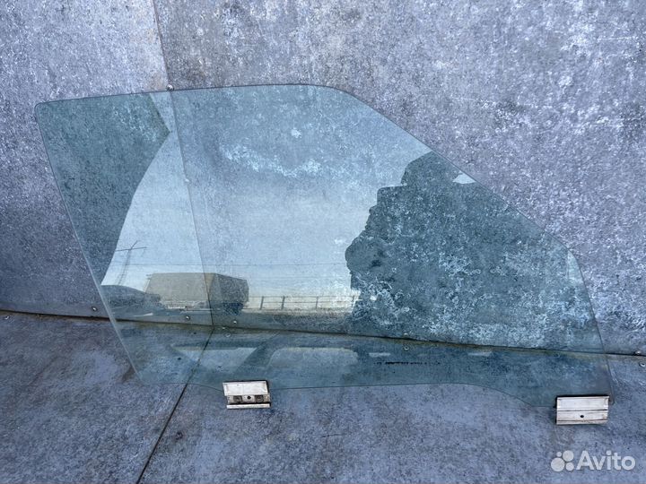 Стекло дверей для BMW E30 (Седан)