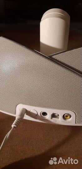 Колонка jbl on beat с айфоном 4s