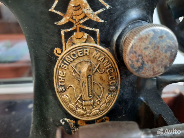 Швейная машина Зингер ручная
