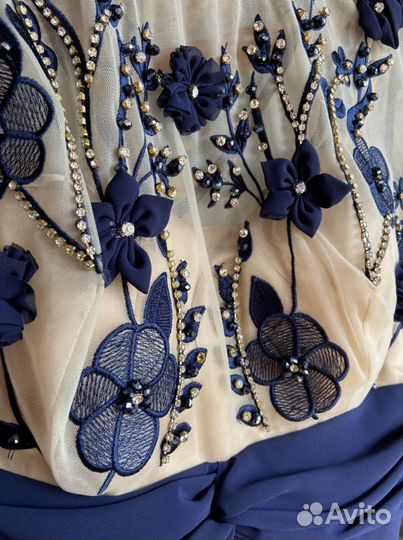 Вечернее платье