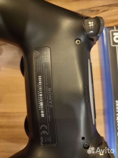 Продам sony playstation 4 pro