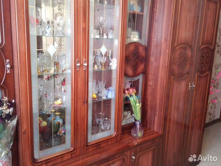 Стенка в гостиную