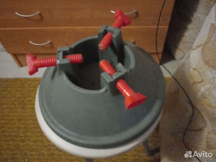 Подставка для живой елки