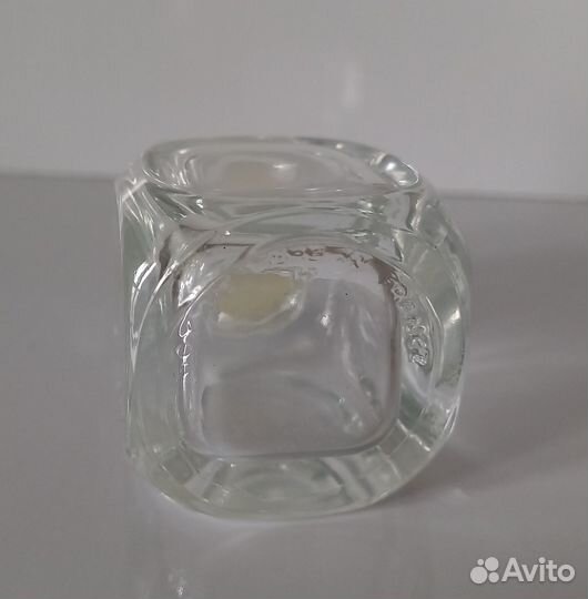 Флакон духов 