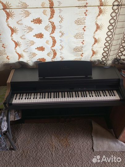Цифровое пианино Yamaha clavinova CLP-411