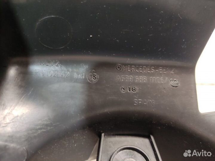 Кожух рулевой колонки Mercedes Vito W639 ом646.980