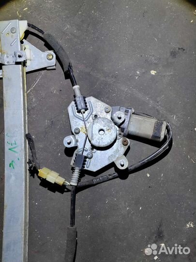 Стеклоподъёмник chery fora