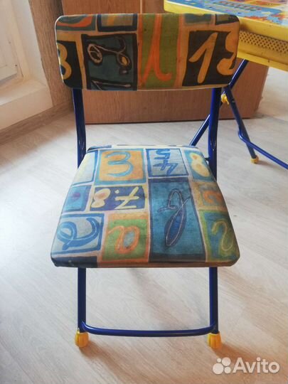 Детский стол и стул