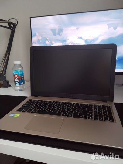 Ноутбук Asus X540/i3-6006/8gb/ssd480/GeForce 920mx