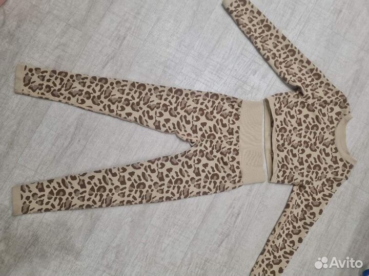 Спортивный костюм 44