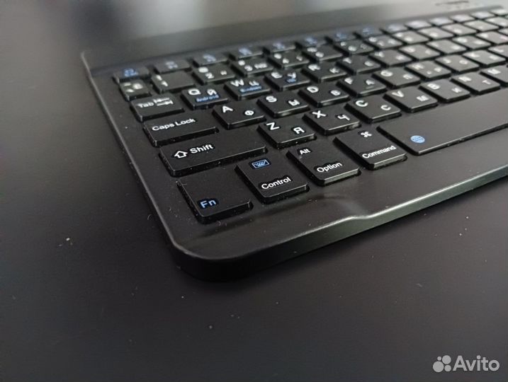 Ультратонкая беспроводная клавиатура + Bluetooth