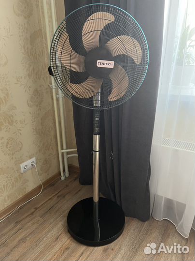 Вентилятор напольный с пультом