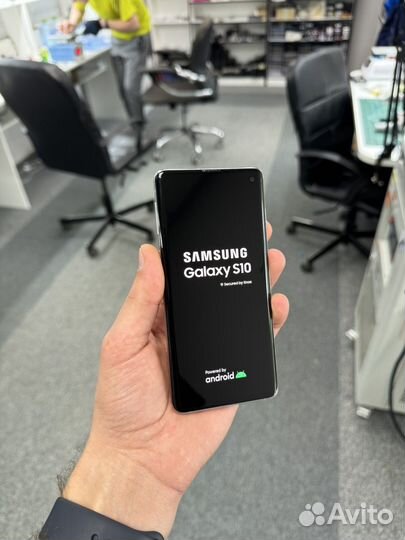 Samsung Galaxy S10, 8/128 ГБ