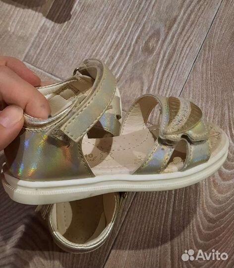 Босоножки для девочки
