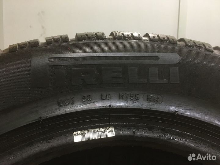 Pirelli Winter Sottozero 210 Serie II 215/60 R17 96H