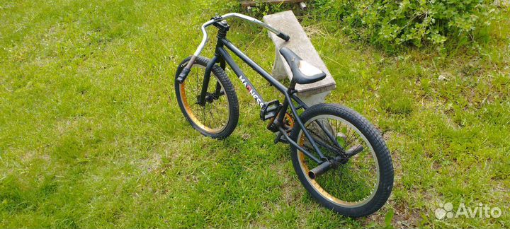 Веломипед BMX Madness