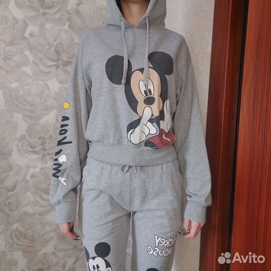 Спортивный костюм женский