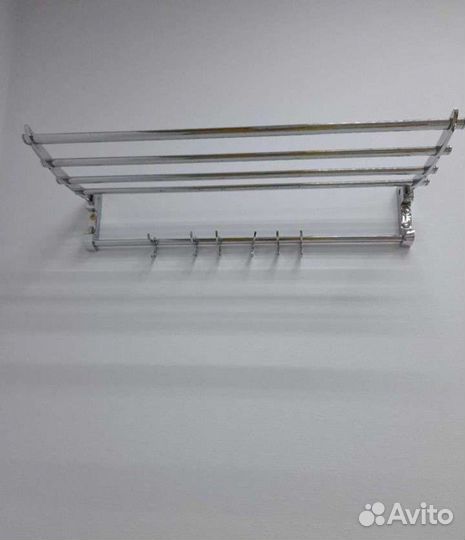 Вешалка для одежды настенная