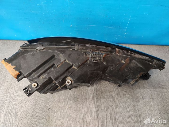 Фара левая Audi A4 5 В9 2015