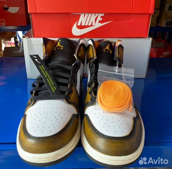 Nike Air Jordan 1 Mid SE Wear Away