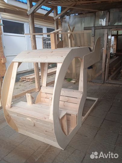 Вертолет на детскую площадку