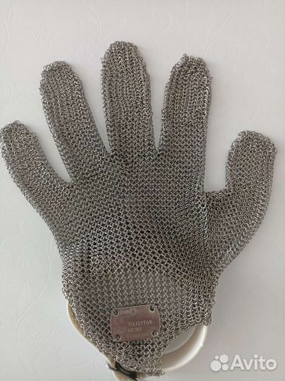 Кольчужная перчатка