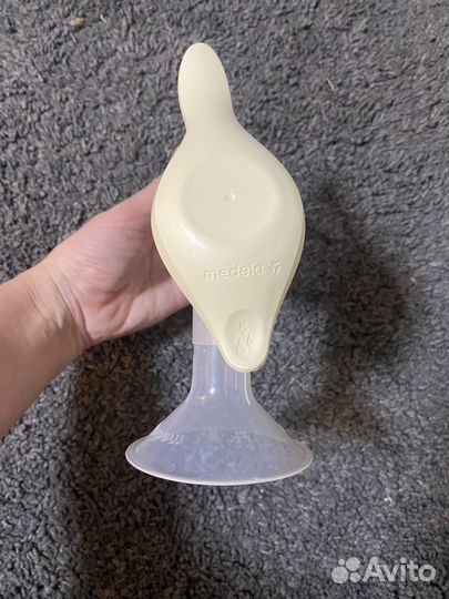Молокоотсос medela