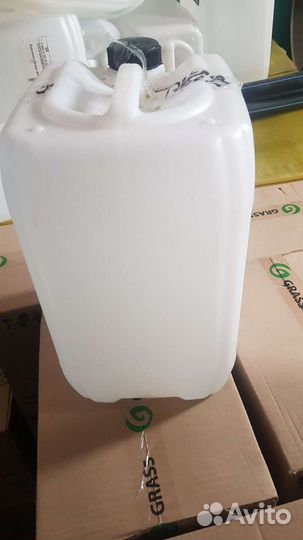 Канистра пластиковая 20 л. из под химии