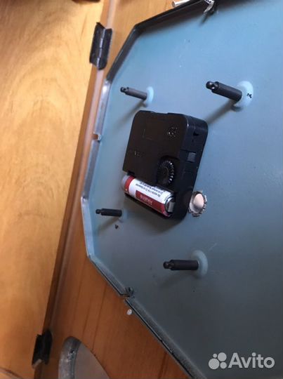 Часы Янтарь