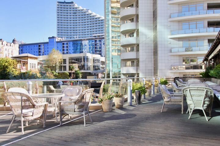 Гостиница, 1200 м²