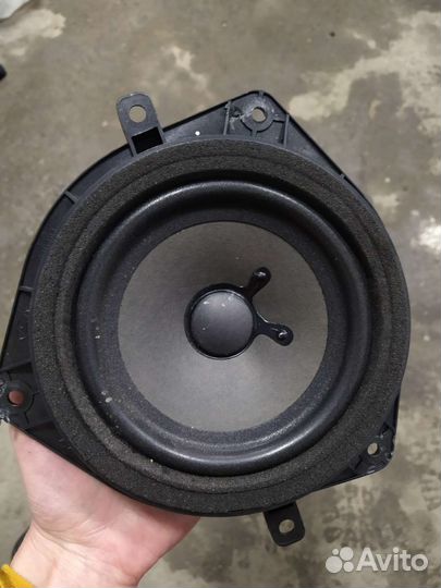 Динамик на kia Rio 3