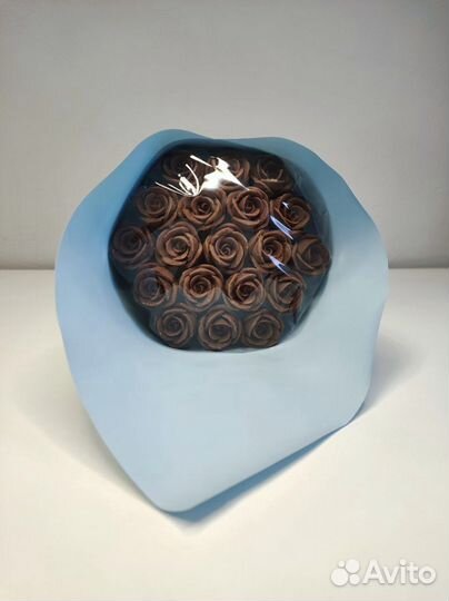 Розы из Молочного Шоколада - 19 шт в Букете