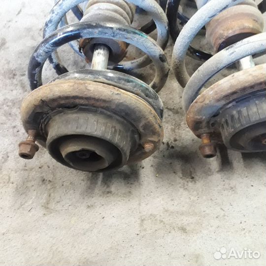 Стойки передние в сборе Ауди А4Б5 VW Пассат Б5