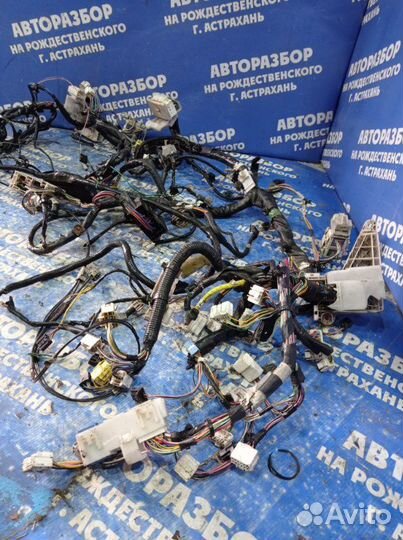 Проводка под торпеду Toyota Verso минивен 2ZR-FE