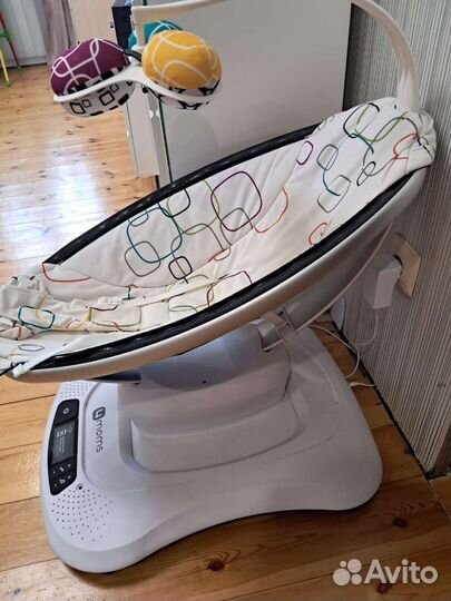 Детские электронные качели 4moms