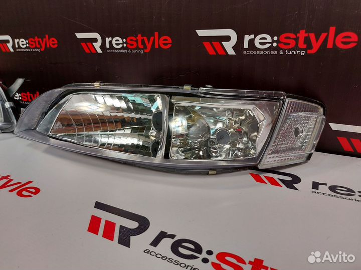 Фары Toyota Mark II 90 T1937