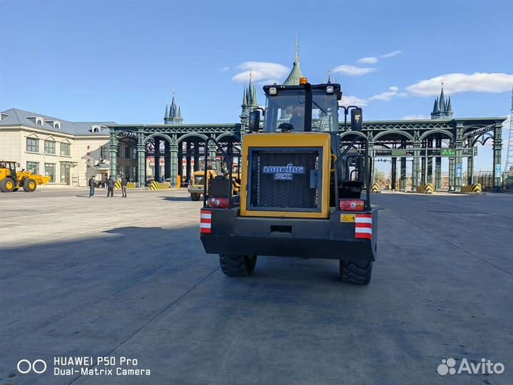 Фронтальный погрузчик Lonking CDM835, 2023