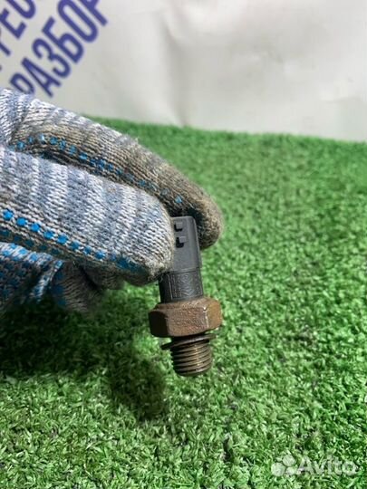 Датчик давления топлива Renault Logan седан 1.4