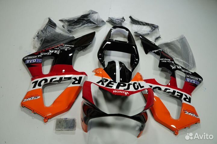 Комплект пластика на Honda CBR 929RR 2000-2001