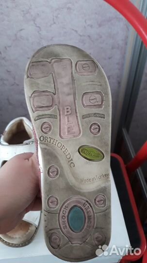 Продам Ортопедические босоножки для девочки размер