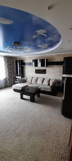 2-к. квартира, 77,1 м², 8/17 эт.