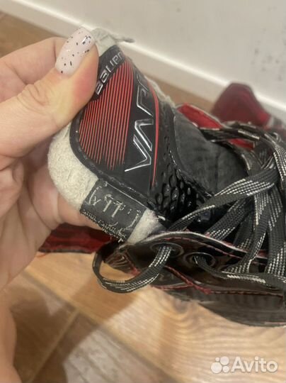 Хоккейные коньки bauer vapor Y11