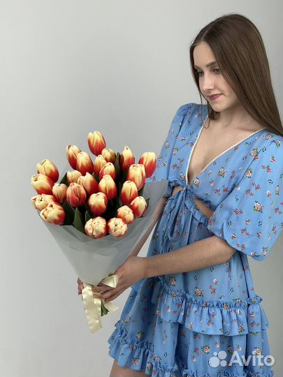 Тюльпаны красно-желтые 25 шт
