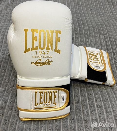Боксерские перчатки leone