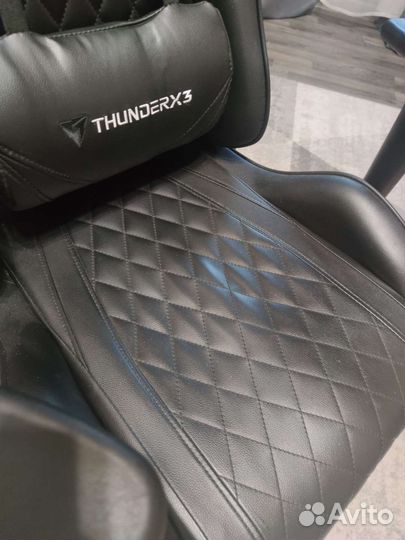 Стул геймерский Thunder x3