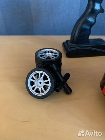 Машина на радиоуправлении для дрифта