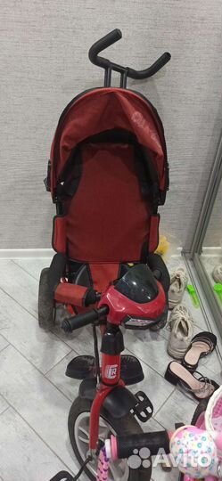 Трехколесный велосипед с родительской ручкой